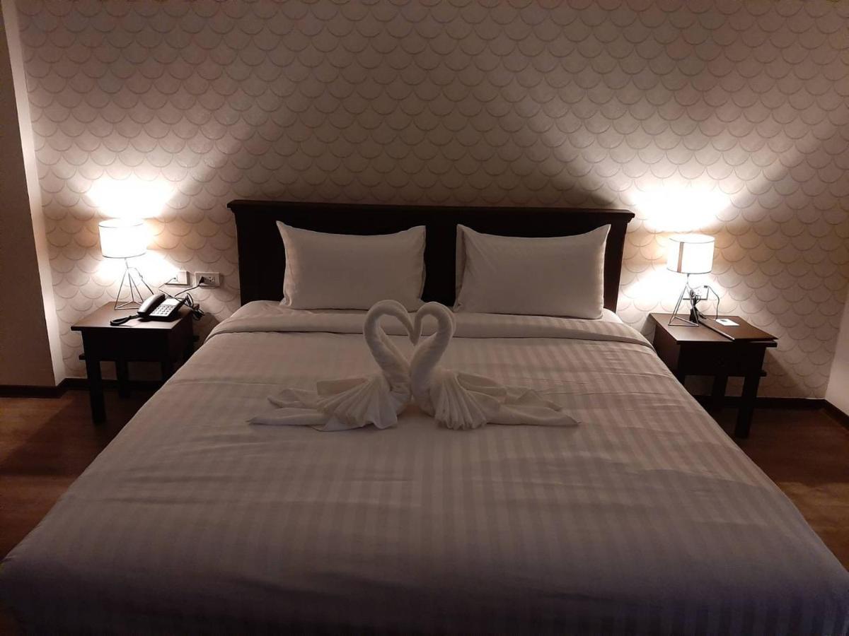 J.P.Grand Hotel Trat Extérieur photo