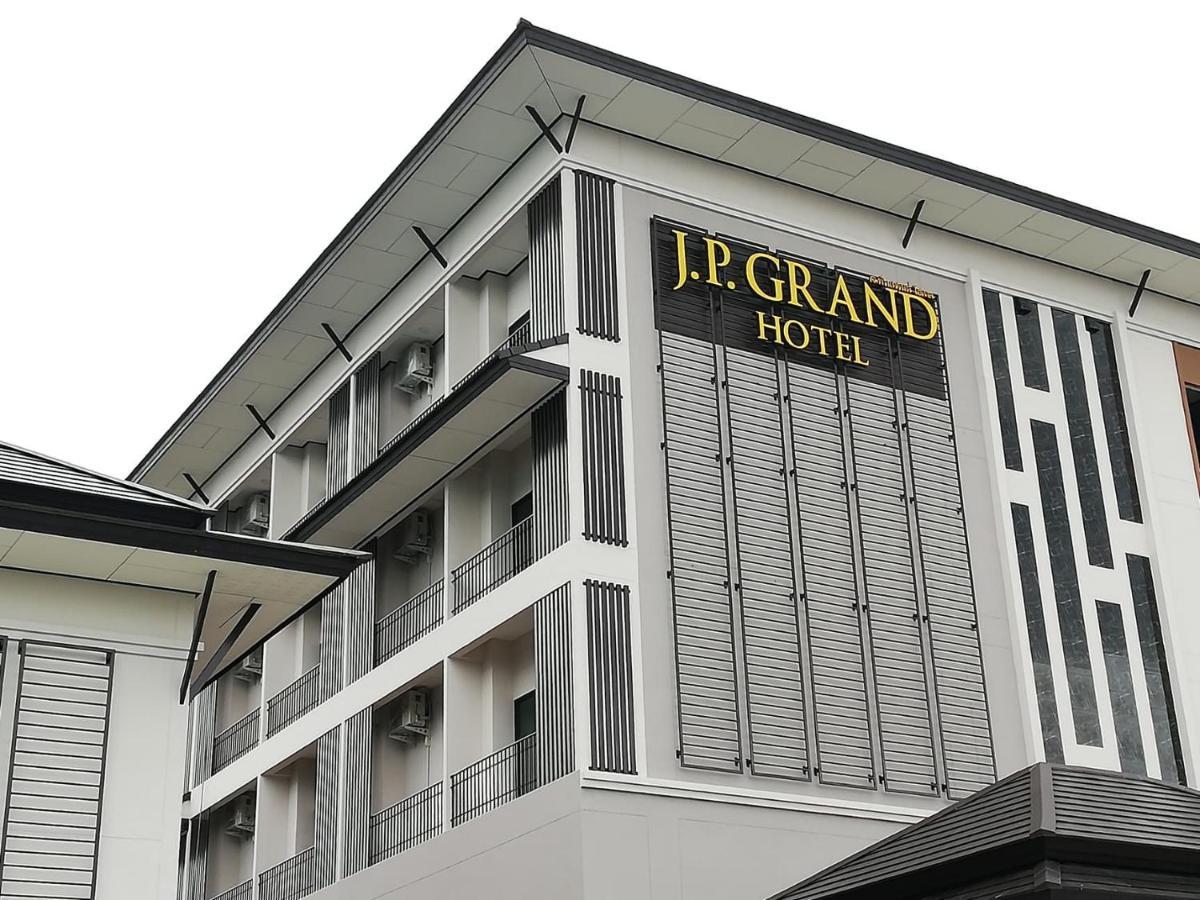 J.P.Grand Hotel Trat Extérieur photo