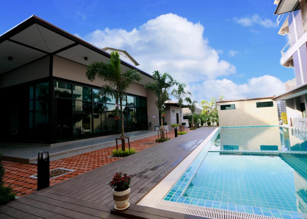J.P.Grand Hotel Trat Extérieur photo